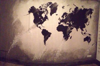 De wereld op je muur-schildering